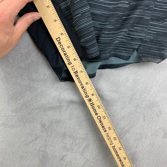 Lululemon Mens Medium Gray Black Striped Surge Short Lined 7" Nylon Reflective - Picture 4 of 8